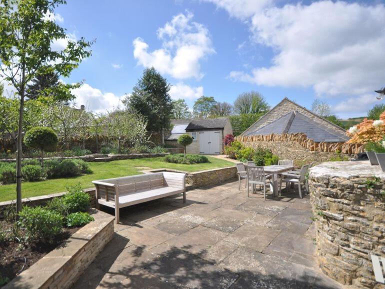 Jasmine Cottage, Upper Slaughter, Cotswolds เชลเทนแฮม ภายนอก รูปภาพ