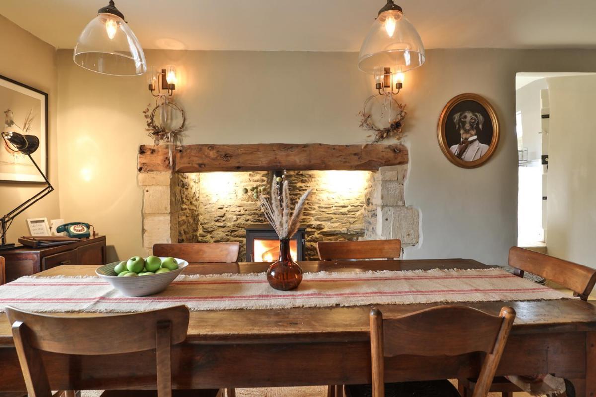 Jasmine Cottage, Upper Slaughter, Cotswolds เชลเทนแฮม ภายนอก รูปภาพ
