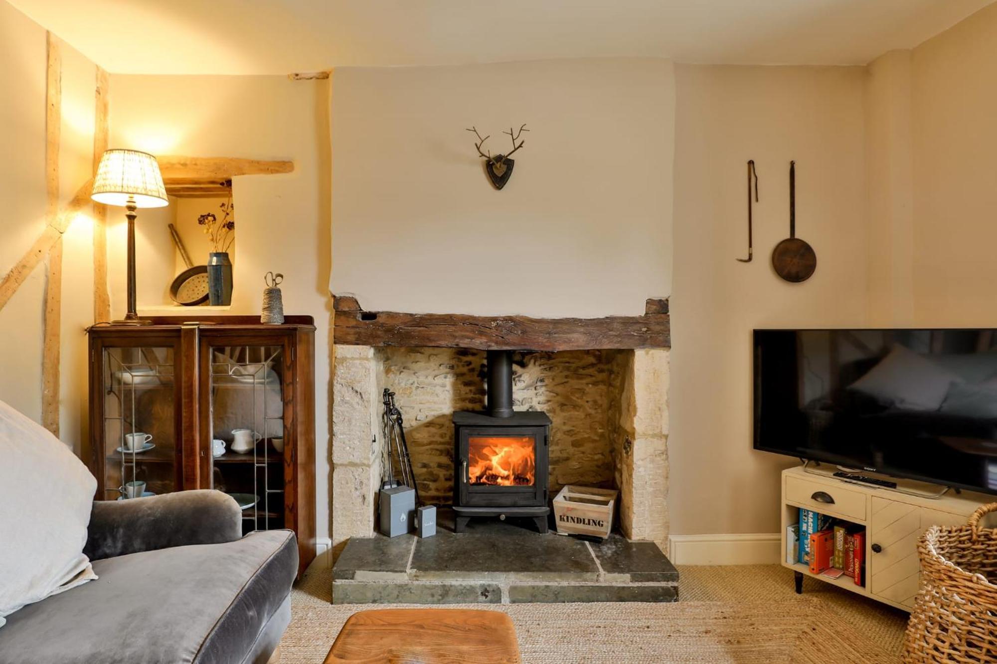 Jasmine Cottage, Upper Slaughter, Cotswolds เชลเทนแฮม ภายนอก รูปภาพ
