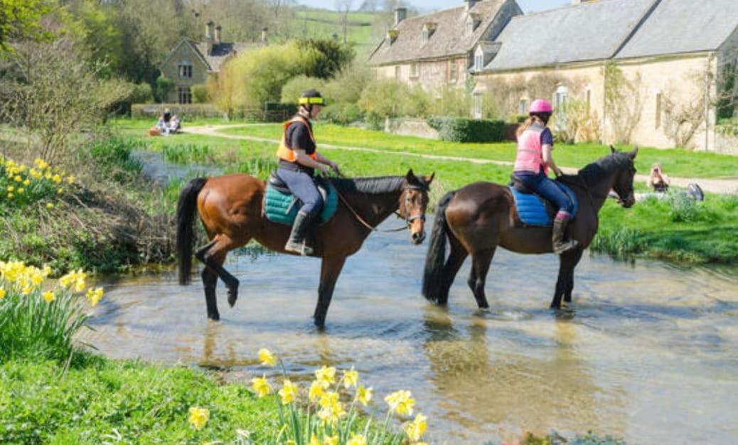 Jasmine Cottage, Upper Slaughter, Cotswolds เชลเทนแฮม ภายนอก รูปภาพ